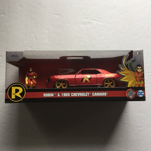 NEW Gotham Knights Red Hood Funko Pop Figure #891 & Robin with 1969 Chevy Camaro - Picture 7 of 14